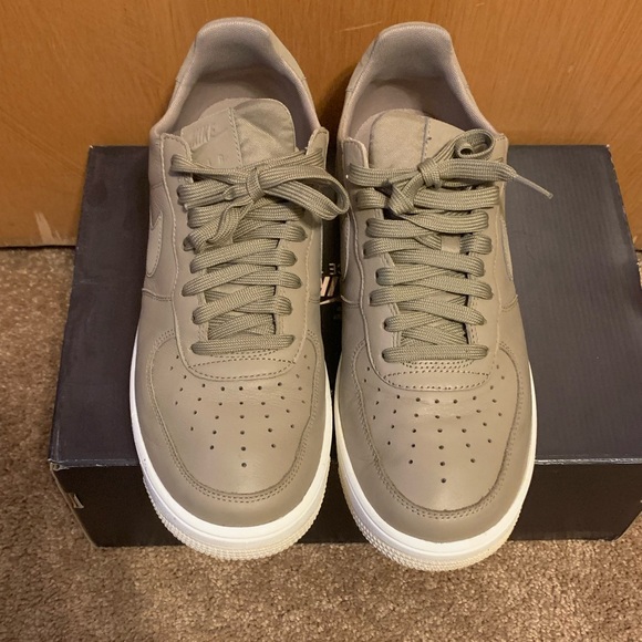 men's air force size 10